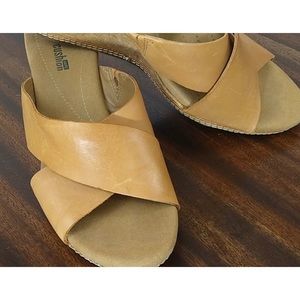 Clark's Tan Leather Slide Wedge Sandal